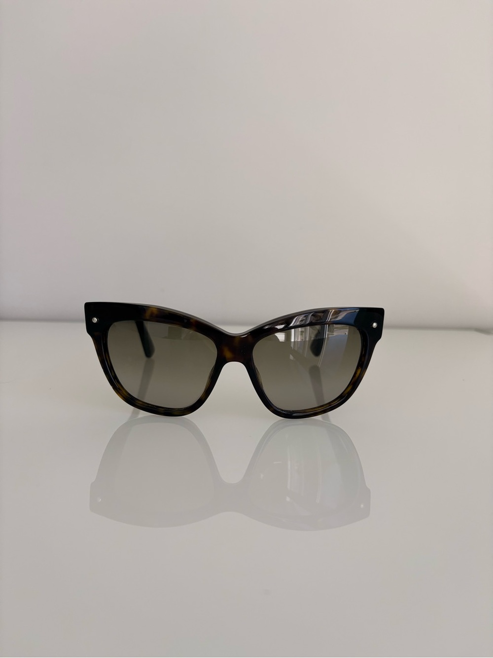 Authentic Christian Dior Jupon 2 Tortoiseshell Sunglasses with Full Set